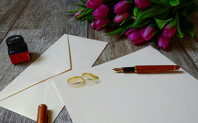wedding-invitation-3564629_640